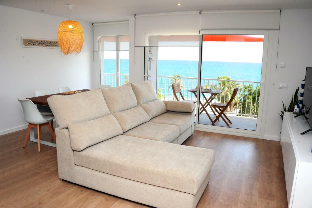 Apartamento Frente Al Mar Canet De Mar Exterior foto